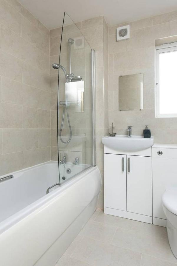 Guestready - Top Floor Apt 2Min Walk To O2 Apollo Manchester Exteriör bild